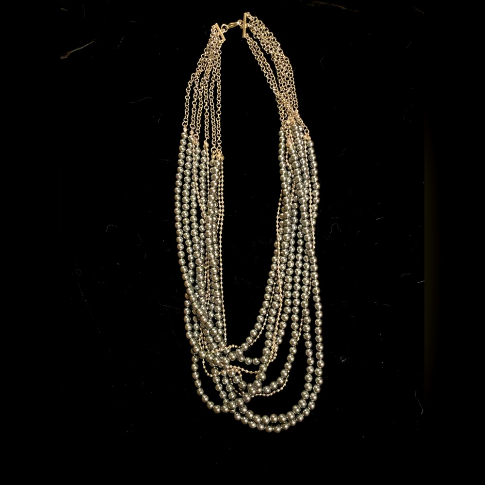 White House Black Market Necklace